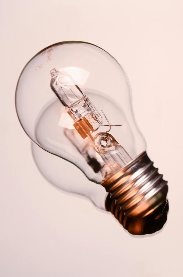 Ampoules Halogènes : Éclairage, Impact et Avenir Durable